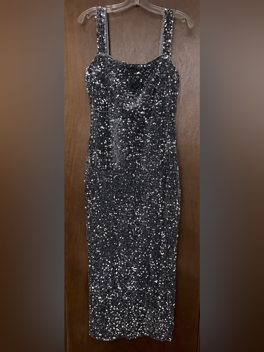 Beautiful Sequin Silver Mid-Length Gown Strechy Size 8-10 New  $60 OBO